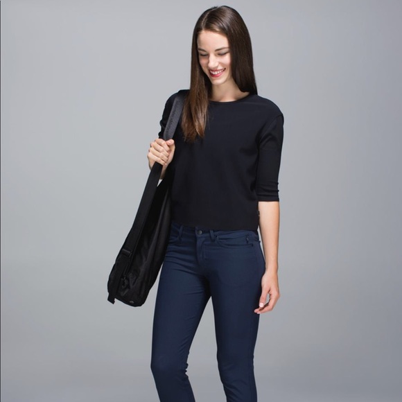 Lululemon | NWT Out of this world Tee Black - Picture 2 of 7